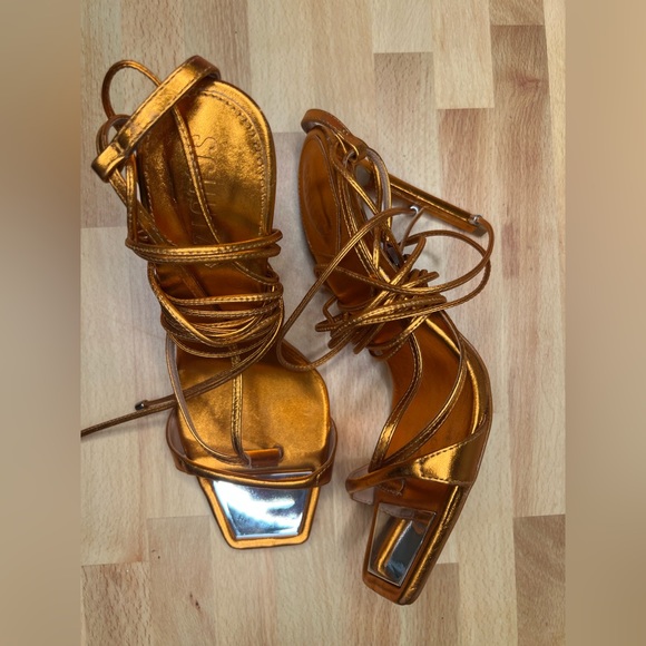 Schutz Vikki Orange Wrap Metallic Heels 🍊 - Picture 3 of 6